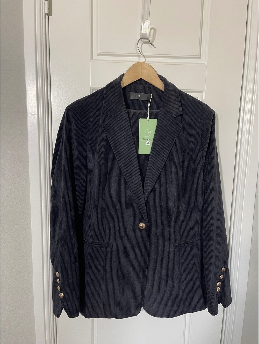 Women’s Pant Suits Size XL Black corduroy 2 Pieces W448